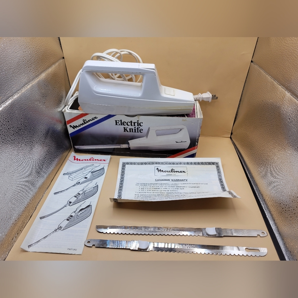 Vintage Moulinex Electric Knife Model 246 Made in France w Box & Blades